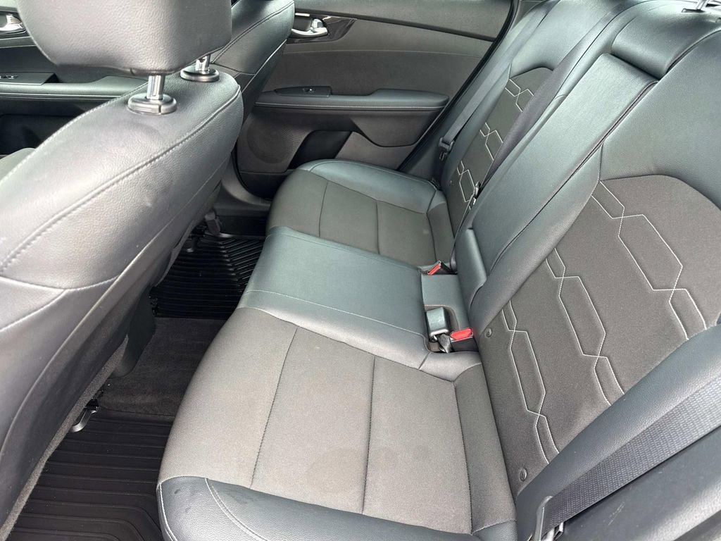 Used 2024 Kia Forte GT-Line w/ GT-Line Premium Package image 11