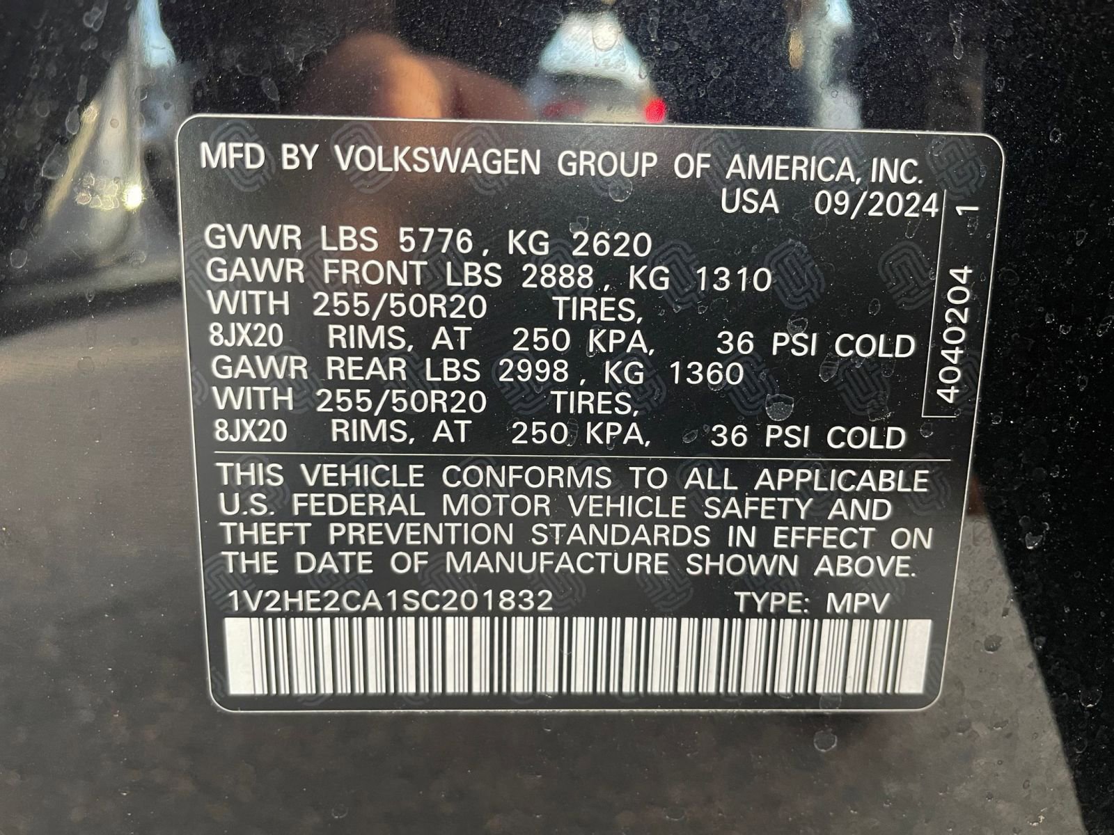 Used 2025 Volkswagen Atlas Cross Sport SE image 31