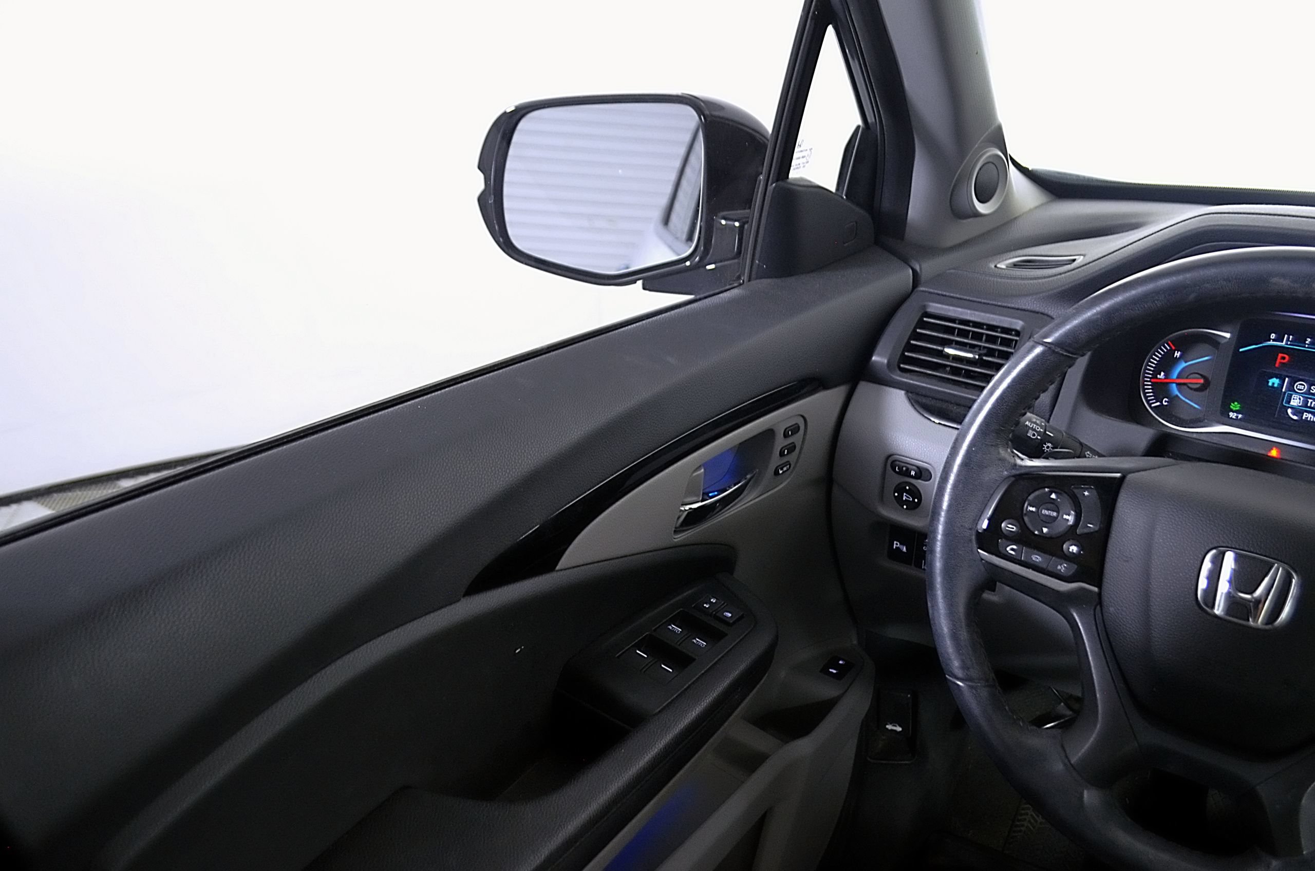 Used 2022 Honda Pilot Touring image 29