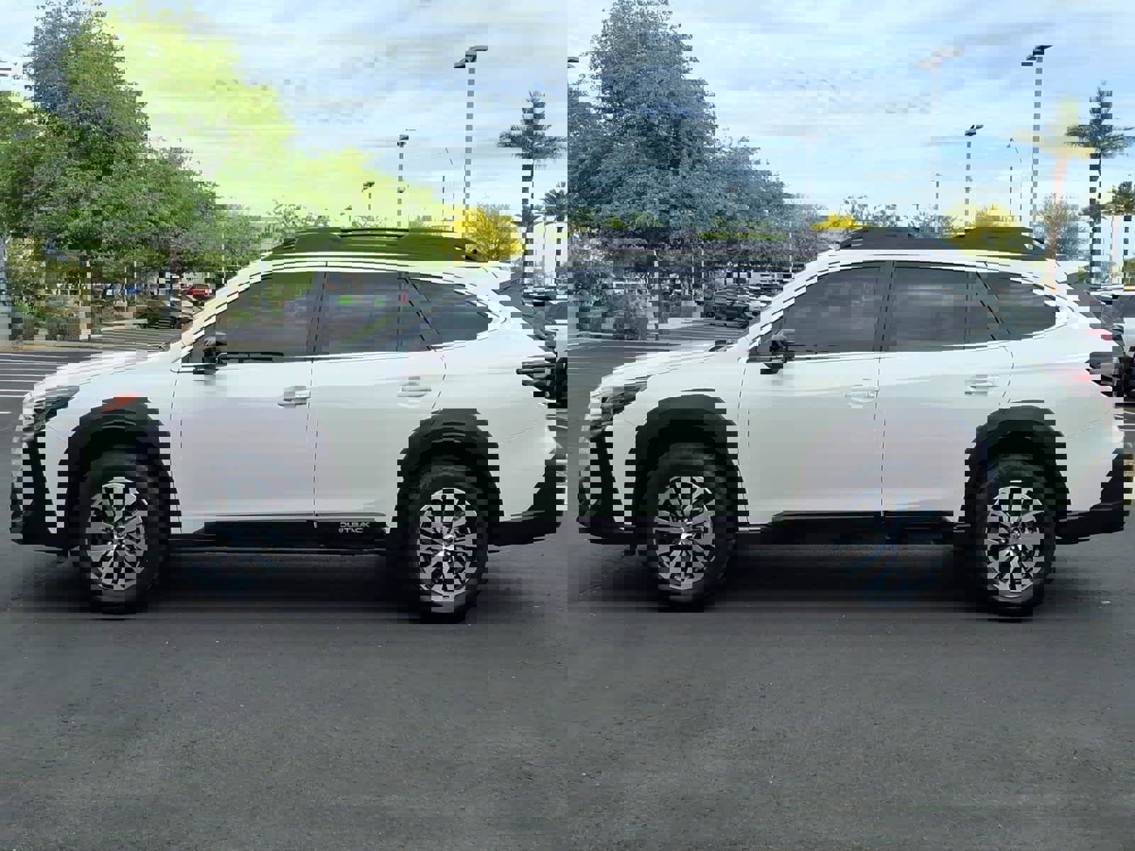 Certified 2025 Subaru Outback Premium image 4