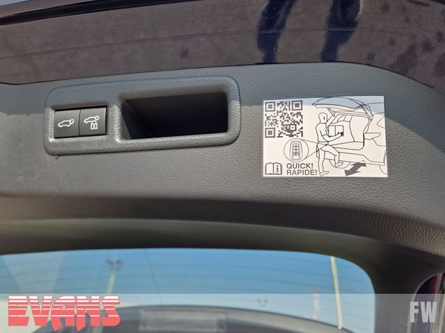 Certified 2023 Toyota Venza LE image 29