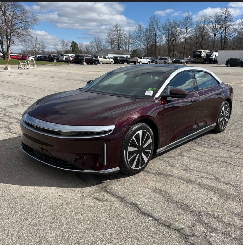 Used 2023 Lucid Air Touring image 2