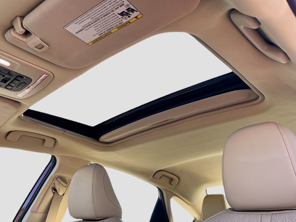 Used 2020 Toyota Avalon Limited w/ Advanced Safety Package FWD image 23