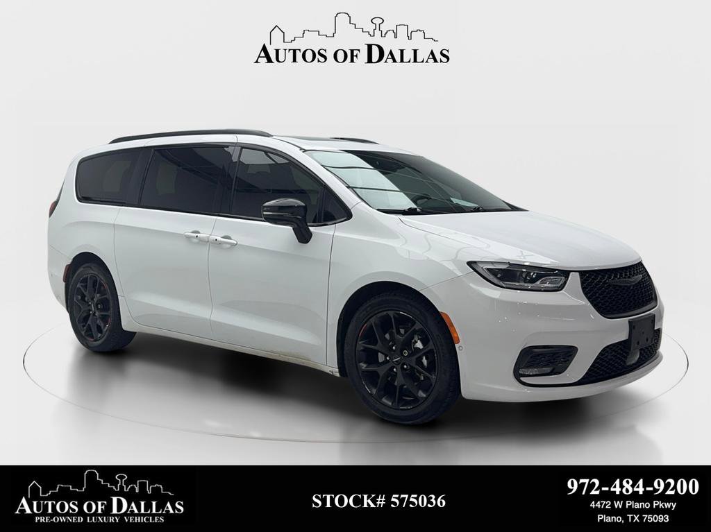 Used 2023 Chrysler Pacifica Limited w/ S Appearance Package FWD image 1