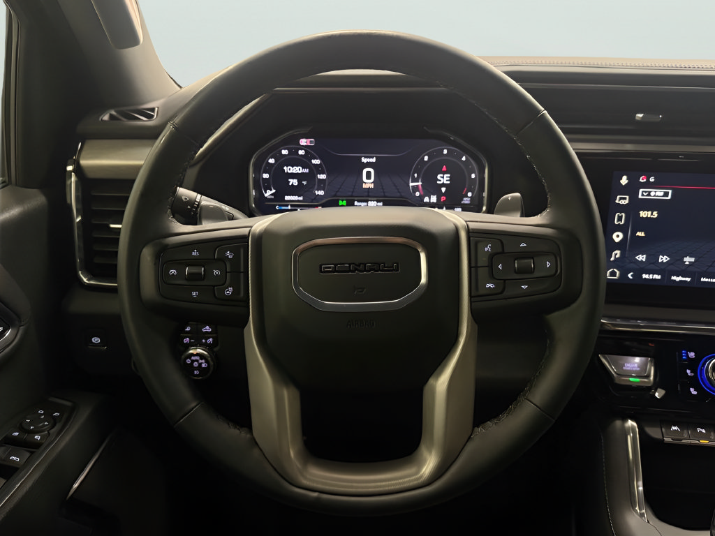 Used 2025 GMC Sierra 1500 Denali AWD/4WD image 16