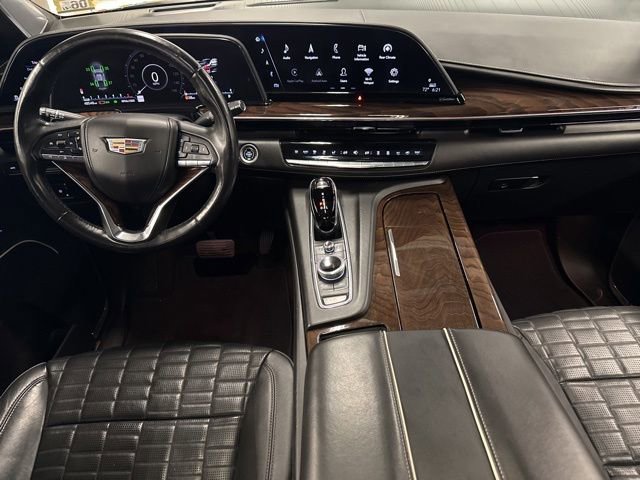 Used 2022 Cadillac Escalade ESV Sport Platinum w/ LPO, ONYX Package AWD/4WD image 23