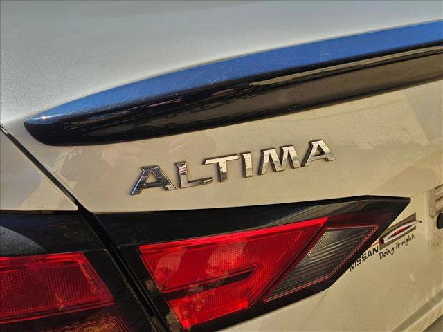 Used 2020 Nissan Altima 2.5 SR w/ Premium Package image 22