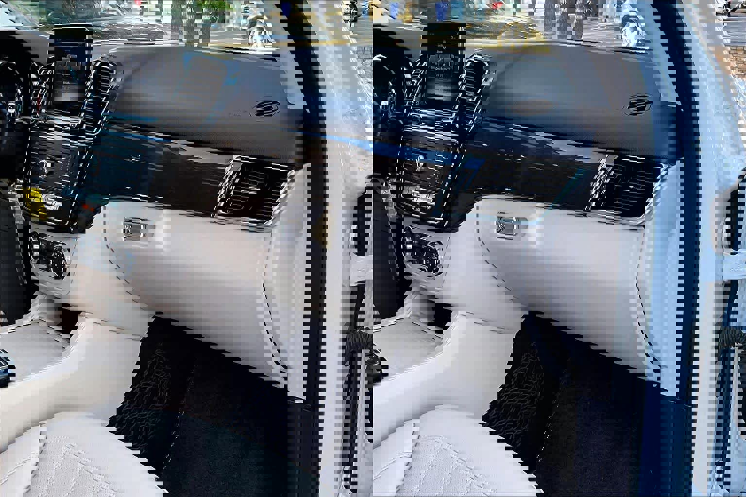 Used 2019 Mercedes-Benz GLE 400 4MATIC image 18