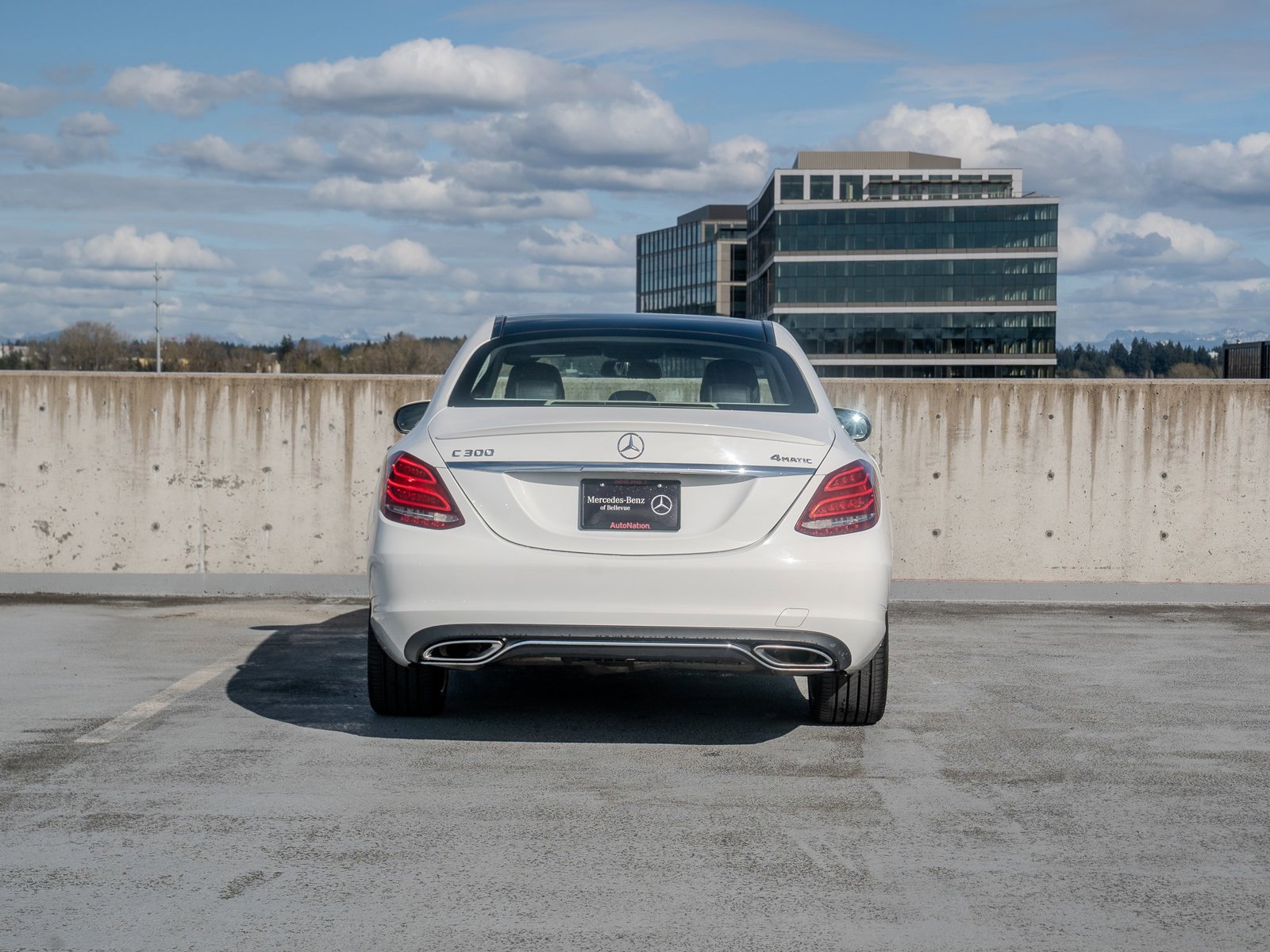 Used 2015 Mercedes-Benz C 300 4MATIC Sedan image 5