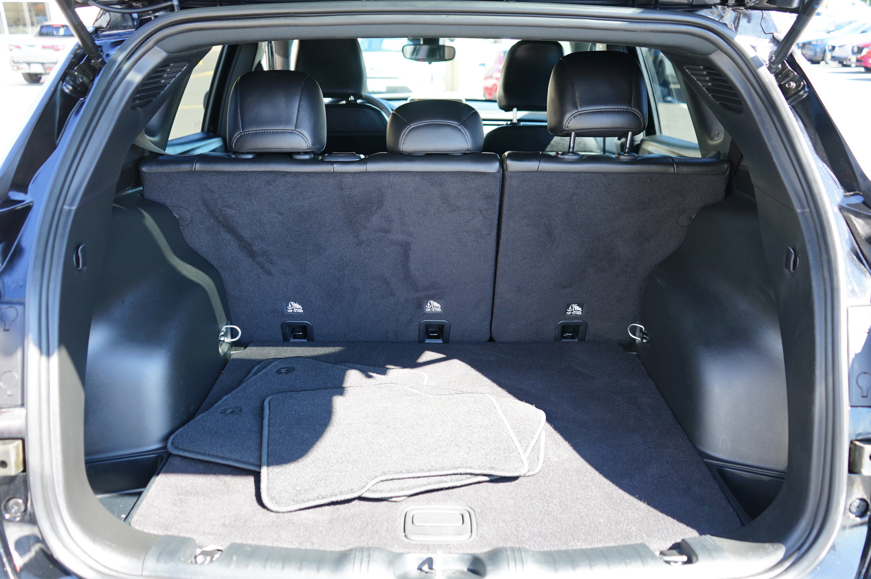 Used 2025 Jeep Compass Latitude image 11