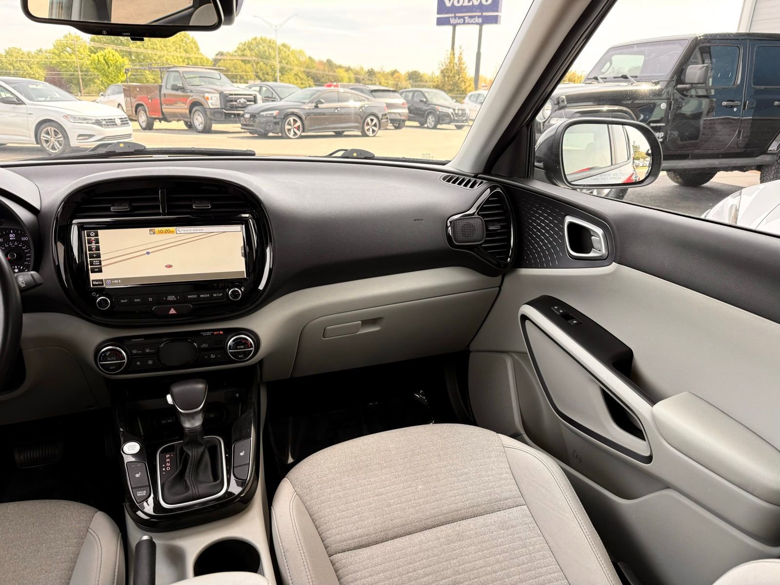 Used 2020 Kia Soul EX image 25