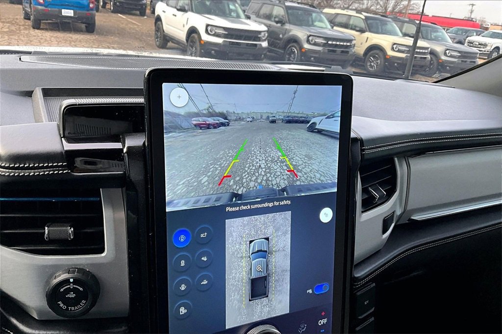 Certified 2022 Ford F150 Lightning Platinum image 22