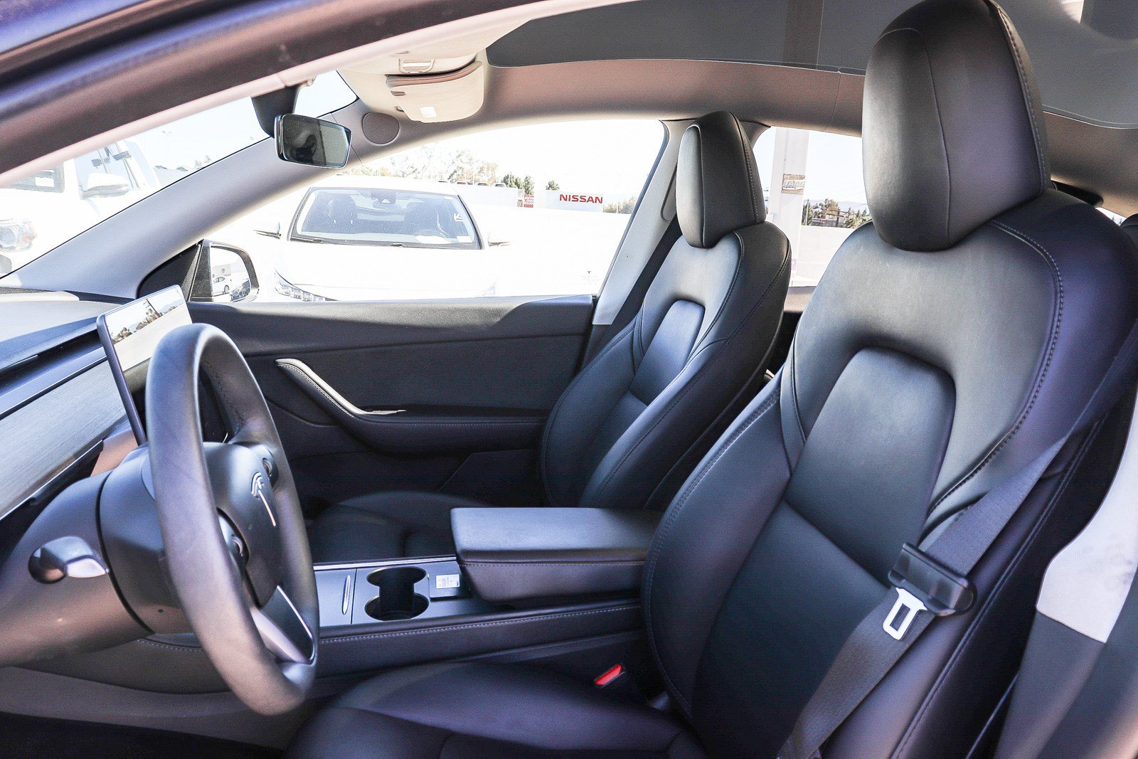Used 2022 Tesla Model Y Long Range AWD/4WD image 18