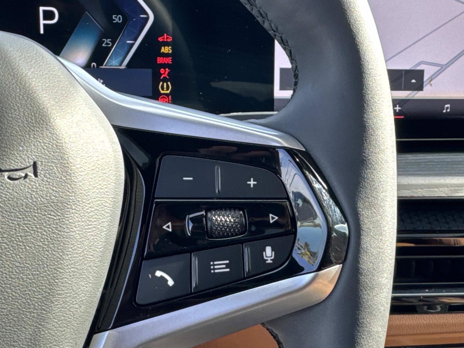 Used 2025 BMW i4 xDrive40i w/ Premium Package image 18