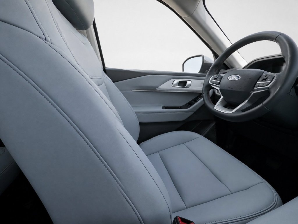 New 2026 Ford Explorer Active AWD/4WD image 10