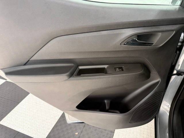 New 2027 Chevrolet Bolt LT w/ Comfort Package FWD image 19