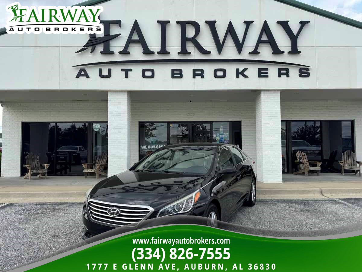 Used 2017 Hyundai Sonata SE FWD image 2