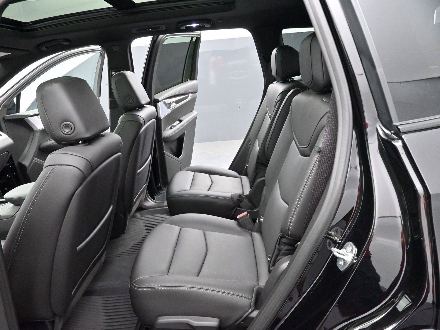 Certified 2025 Cadillac XT6 Sport w/ LPO, Floor Liner Package image 32