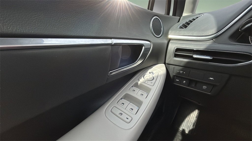 Certified 2023 Hyundai Sonata SEL image 18