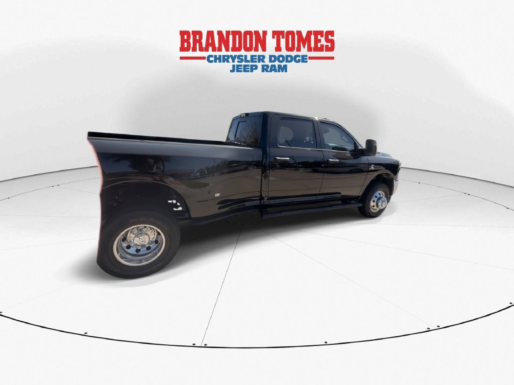 Certified 2026 RAM 3500 Tradesman AWD/4WD image 9