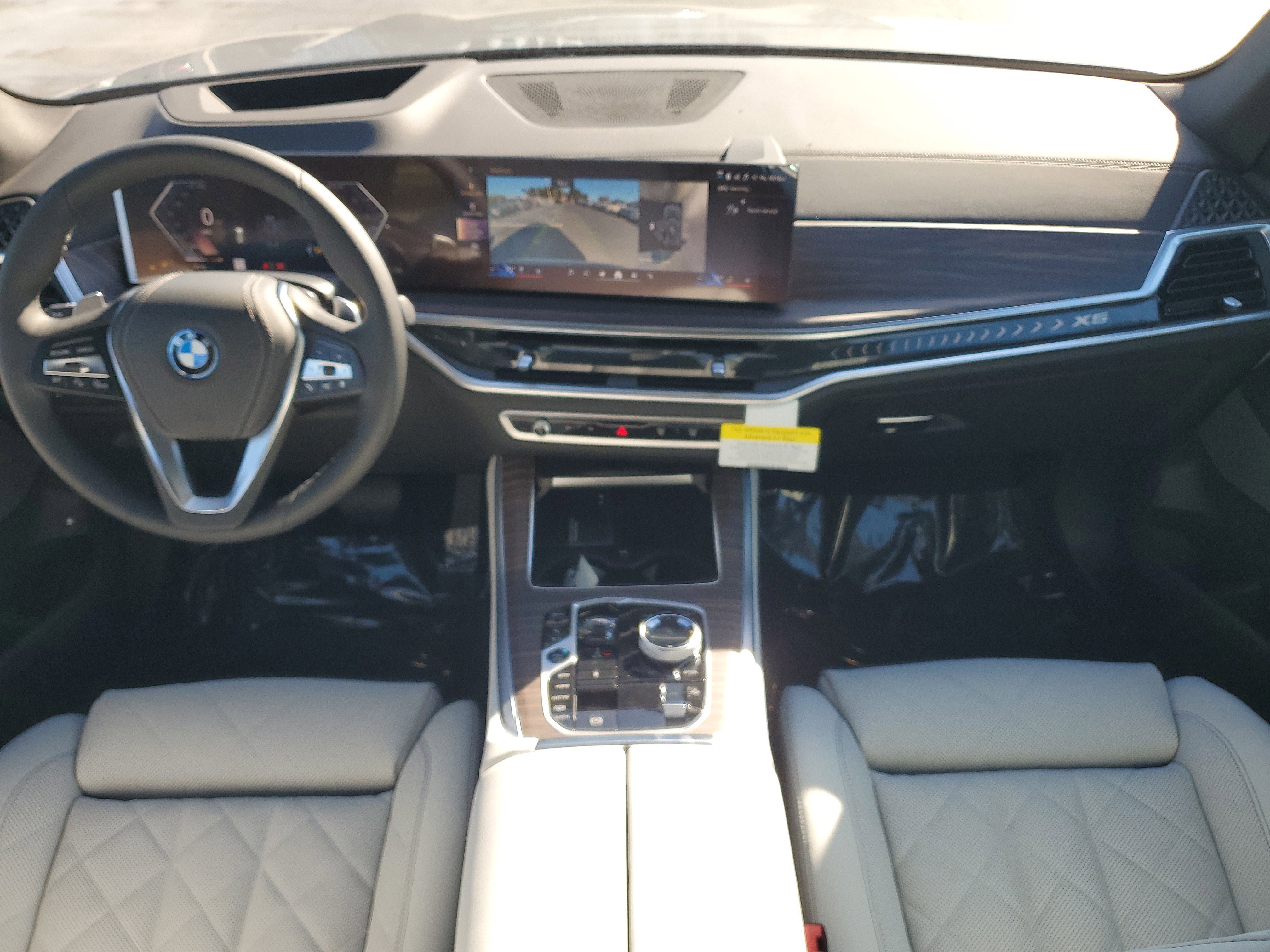 New 2026 BMW X5 xDrive50e w/ Executive Package image 15