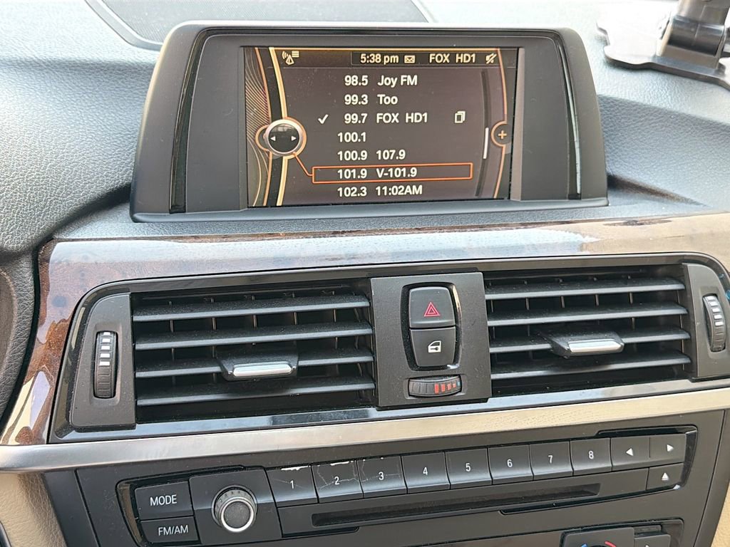 Used 2014 BMW 328i xDrive Sedan AWD/4WD image 11