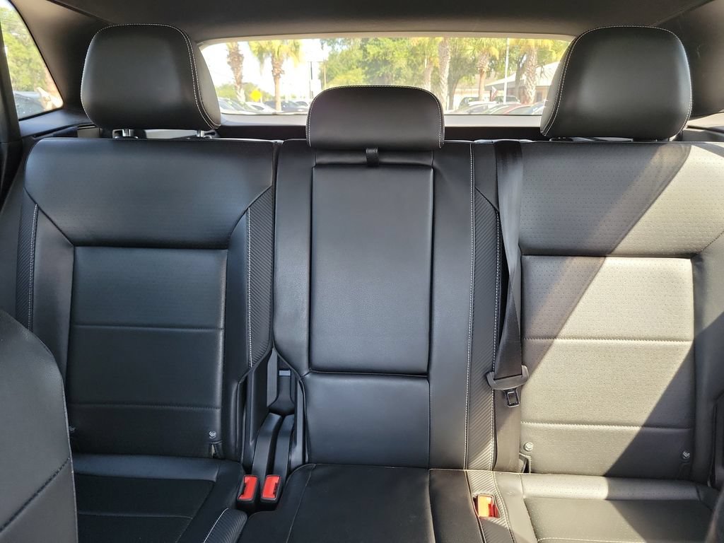 Used 2022 Volkswagen Atlas Cross Sport SE FWD image 15