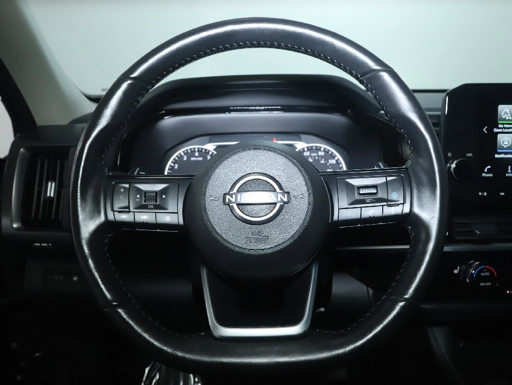 Used 2025 Nissan Pathfinder SL AWD/4WD image 22