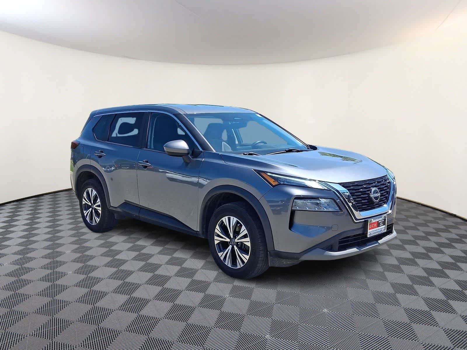 Used 2023 Nissan Rogue SV AWD/4WD image 4