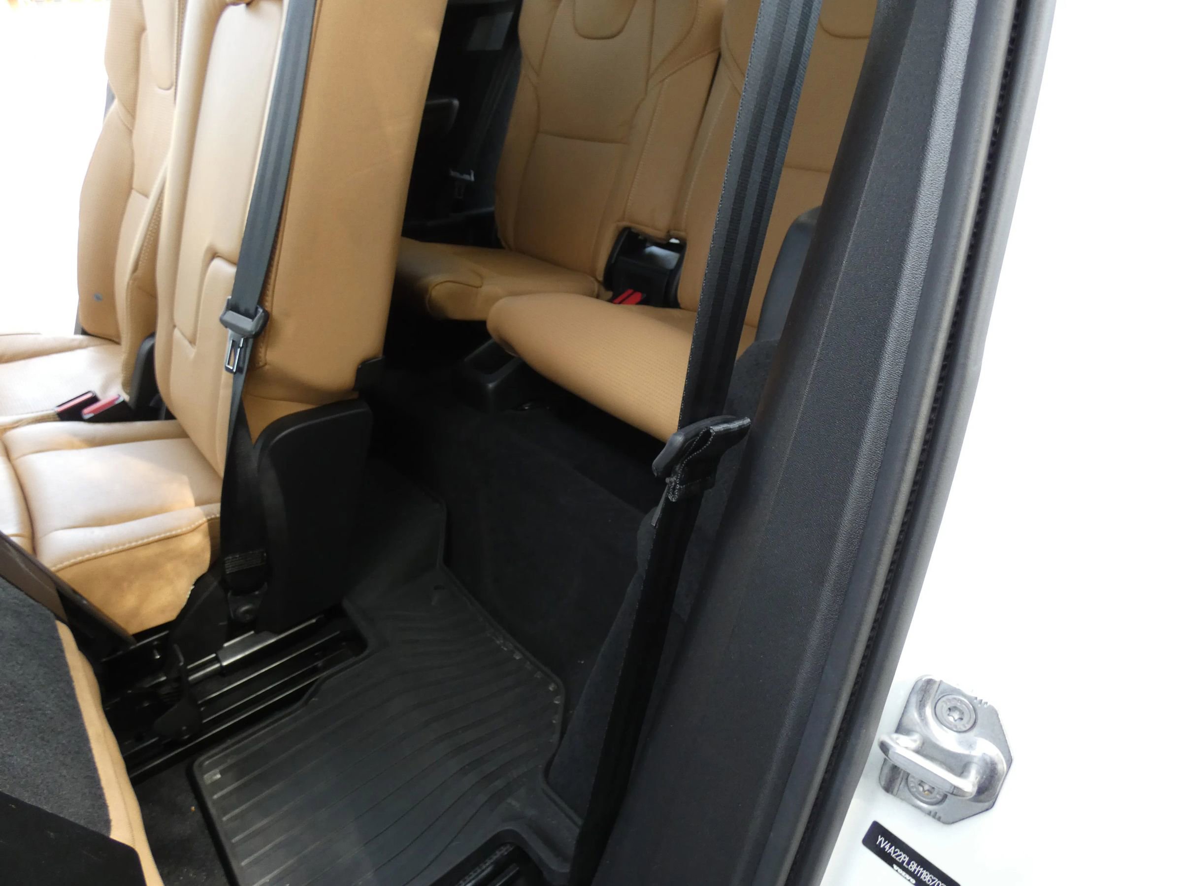 Used 2017 Volvo XC90 T6 Inscription w/ Vision Package image 60