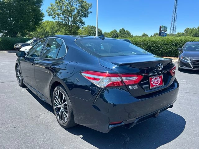 Used 2020 Toyota Camry SE FWD image 9