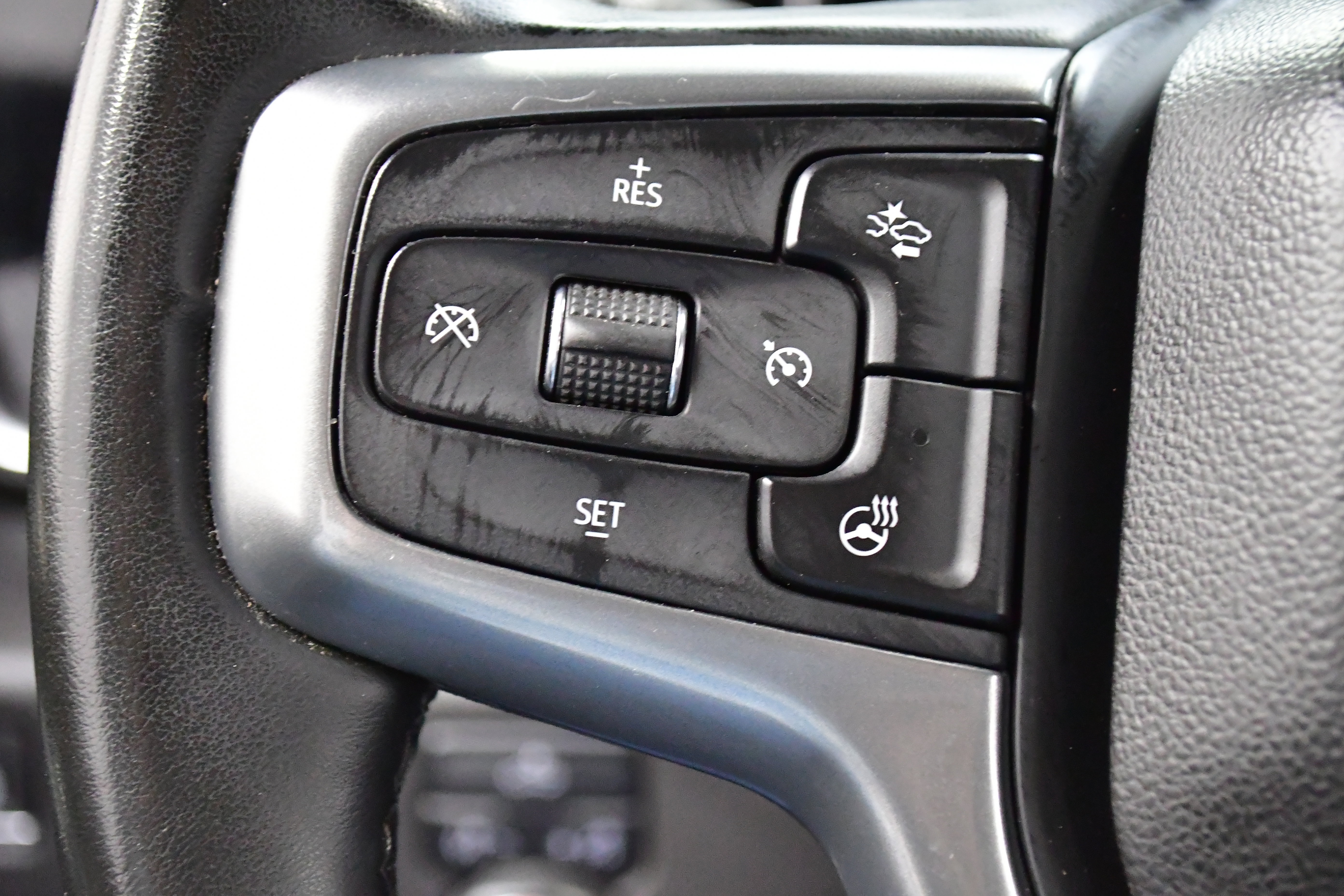 Used 2024 Chevrolet Silverado 1500 LT AWD/4WD image 22