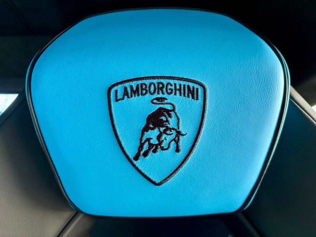 Used 2025 Lamborghini Revuelto AWD/4WD image 24