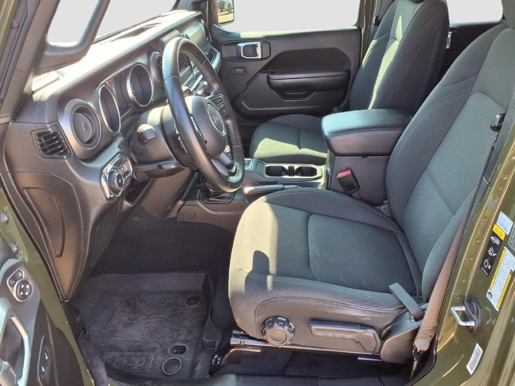 Used 2022 Jeep Wrangler Unlimited Sport AWD/4WD image 21