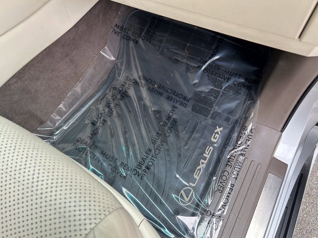 Used 2012 Lexus GX 460 w/ Comfort Plus Pkg image 22