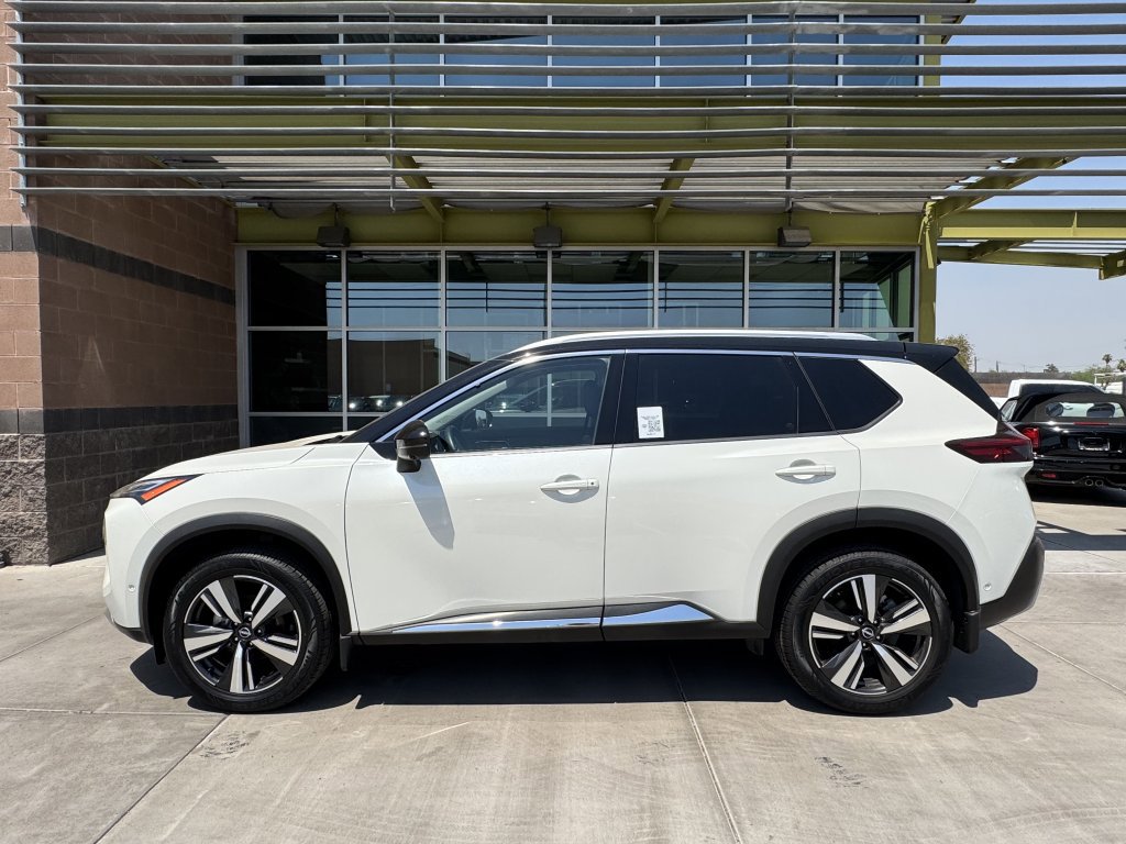 Used 2022 Nissan Rogue Platinum w/ Head-Up Display Package image 7