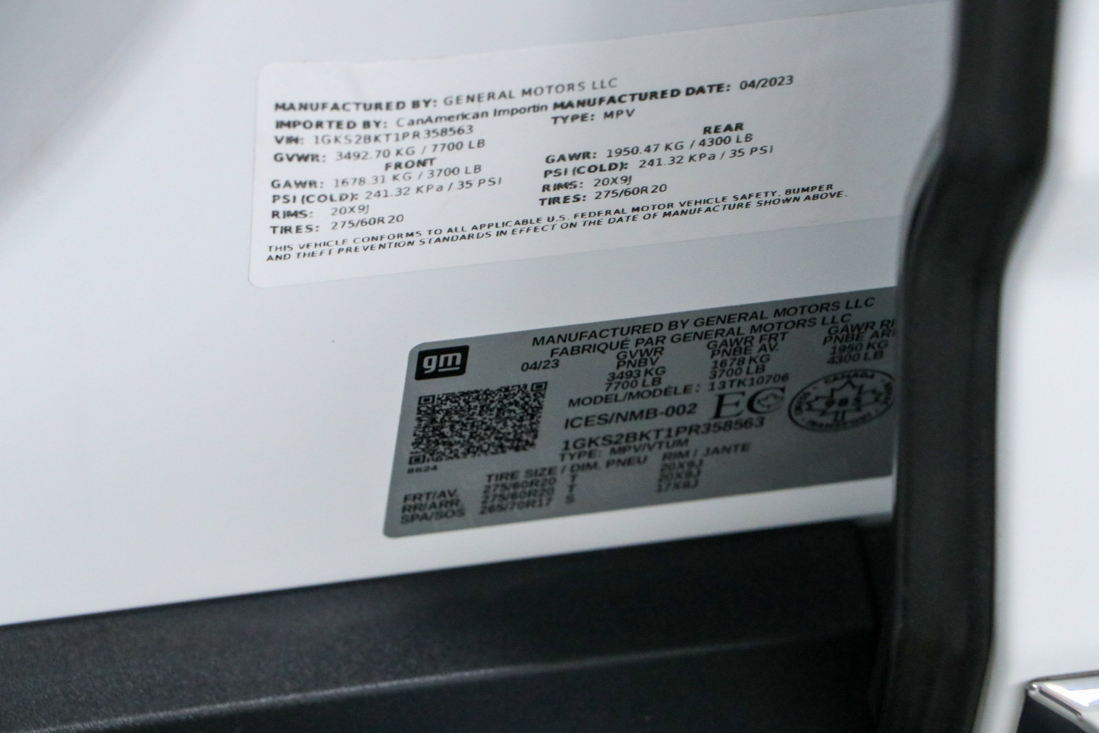 Used 2023 GMC Yukon SLT w/ SLT Premium Package AWD/4WD image 39