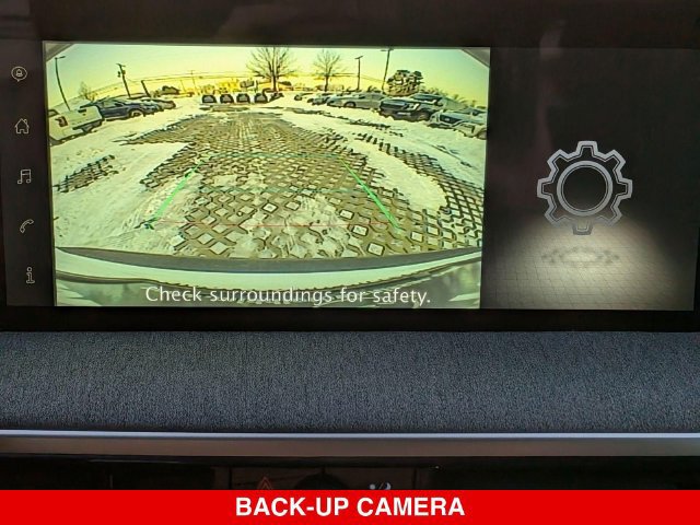 Used 2025 Nissan Kicks SV AWD/4WD image 23