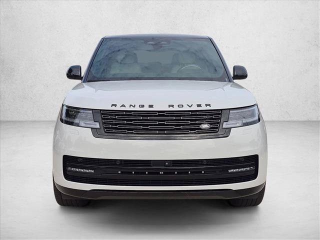 Used 2024 Land Rover Range Rover SE AWD/4WD image 2