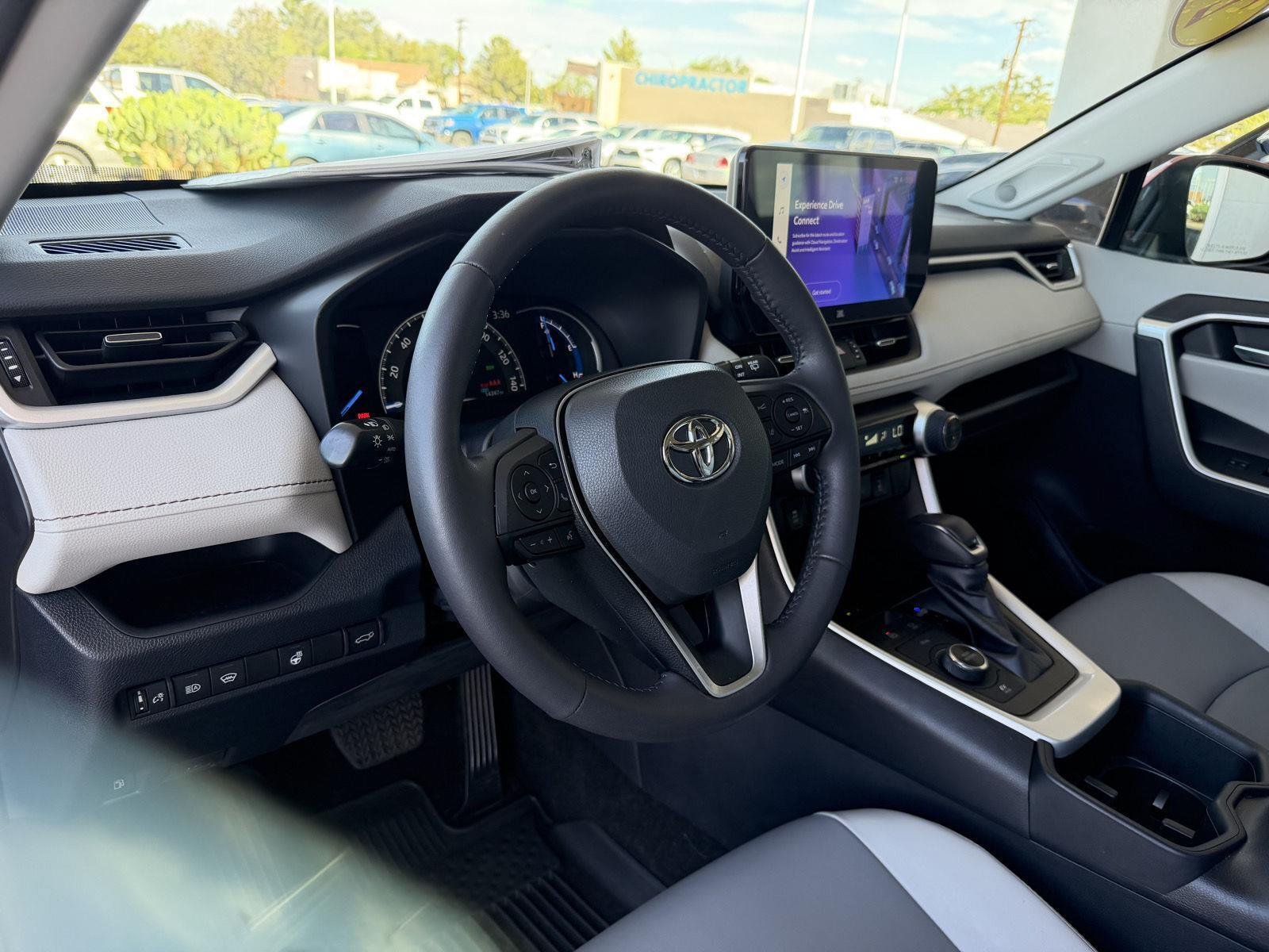 Used 2023 Toyota RAV4 XLE Premium AWD/4WD image 34