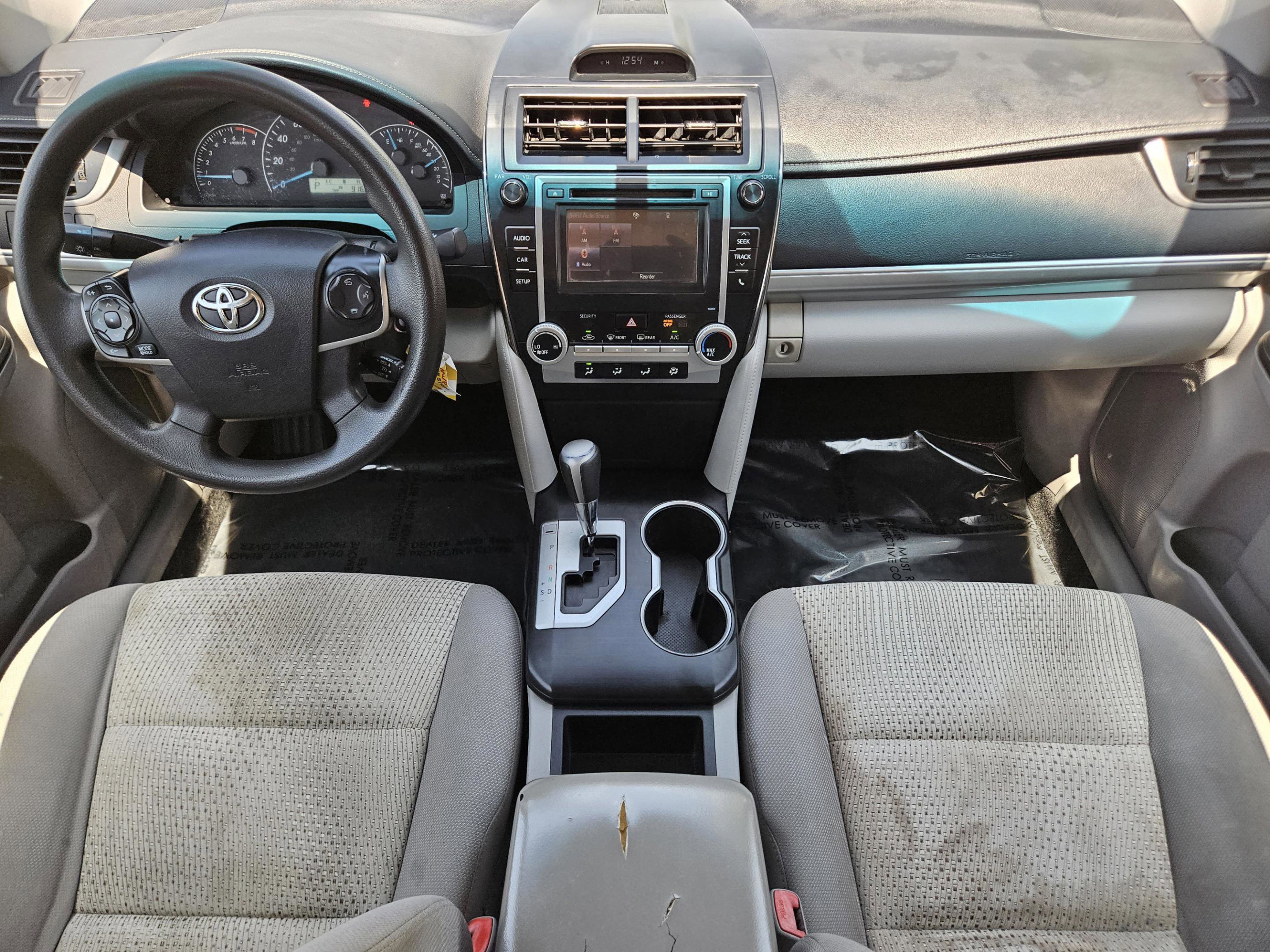 Used 2014 Toyota Camry L FWD image 17
