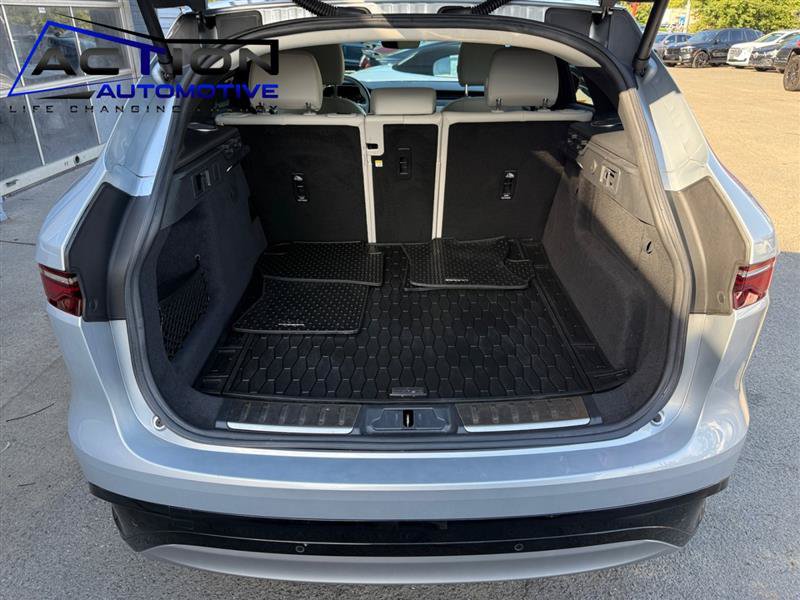 Used 2023 Jaguar F-PACE S AWD/4WD image 19