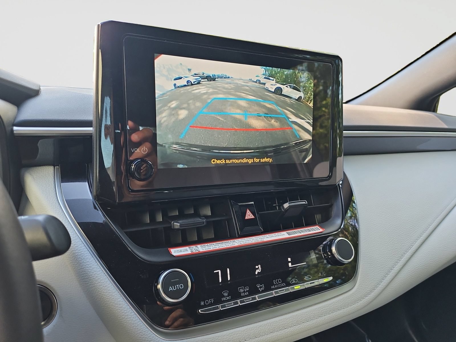 Used 2025 Toyota Corolla SE FWD image 28