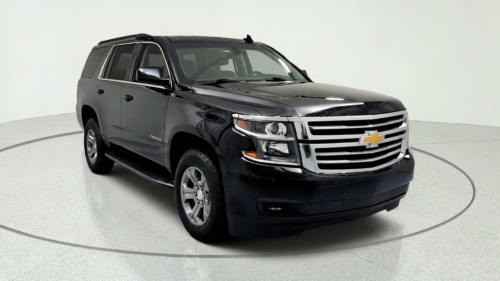 Used 2019 Chevrolet Tahoe LS AWD/4WD image 7