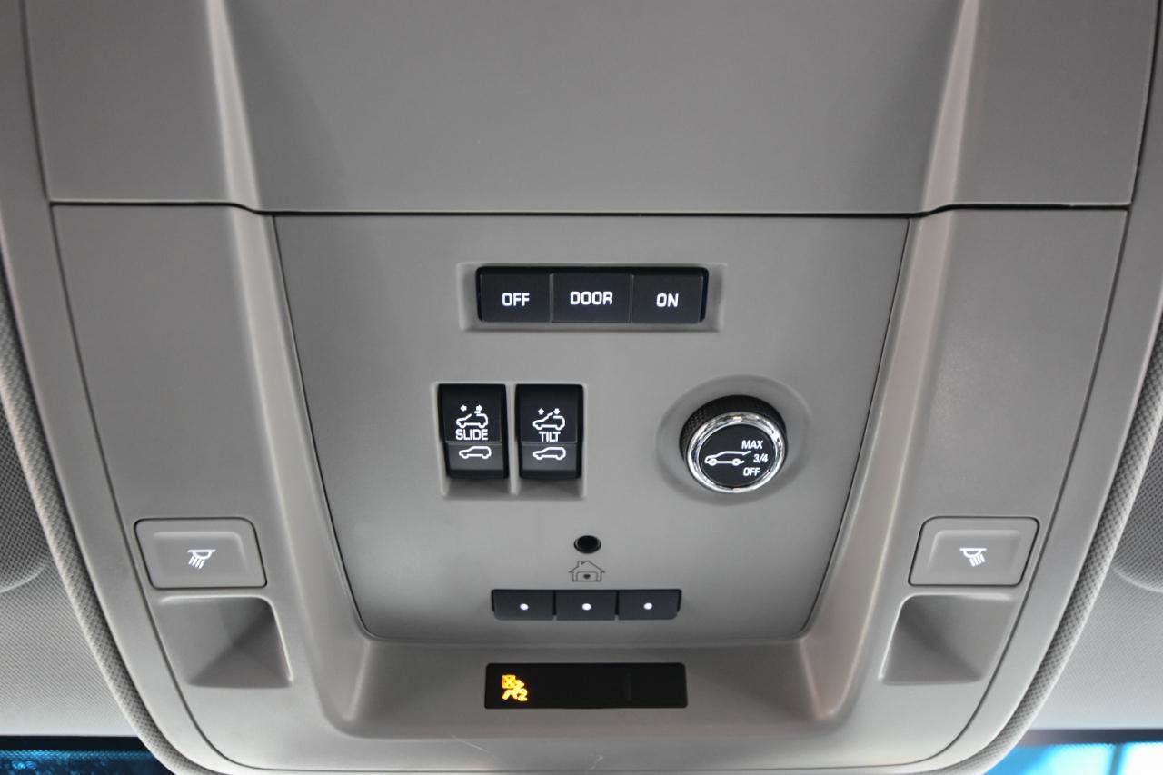 Used 2015 Chevrolet Suburban LT AWD/4WD image 37