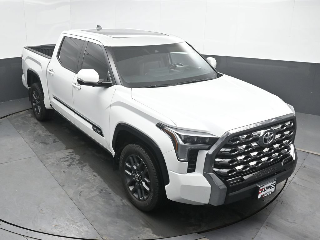 Used 2024 Toyota Tundra Platinum AWD/4WD image 32