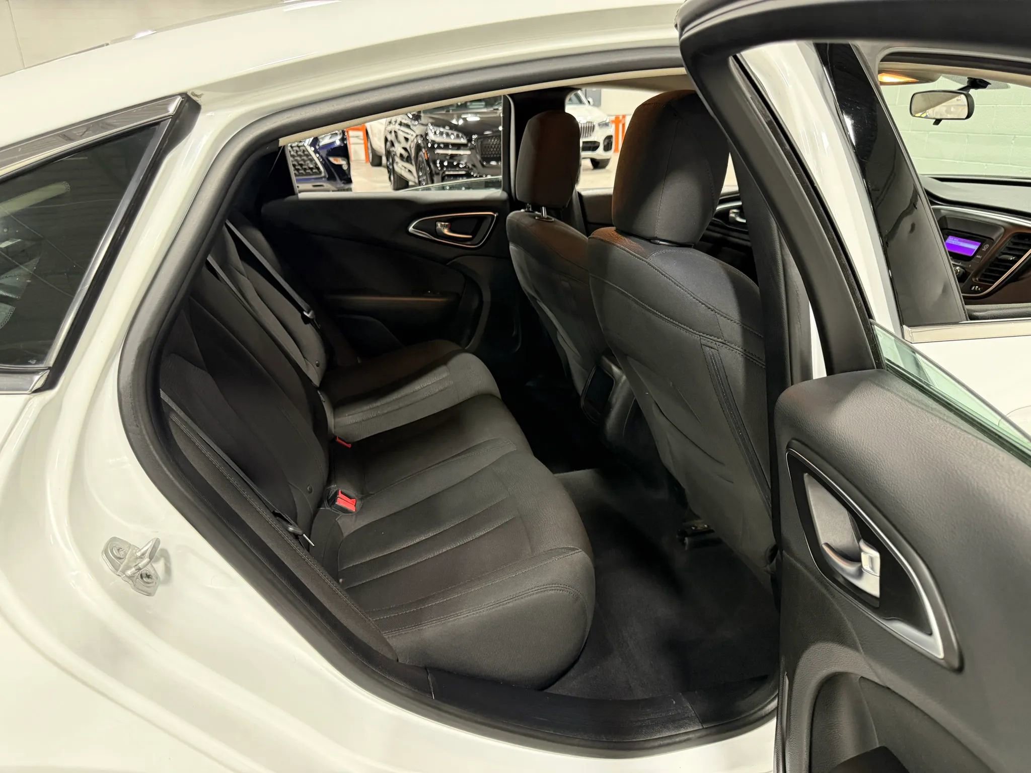Used 2017 Chrysler 200 LX FWD image 49