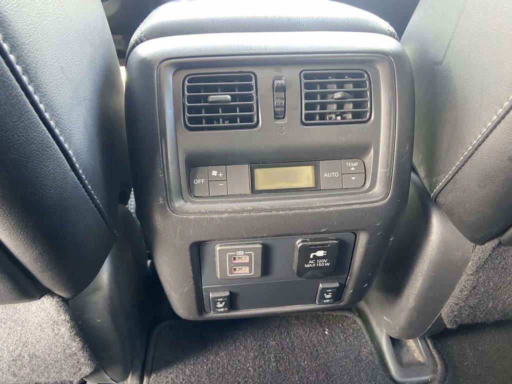 Used 2018 Nissan Pathfinder Platinum w/ Cargo Package FWD image 24
