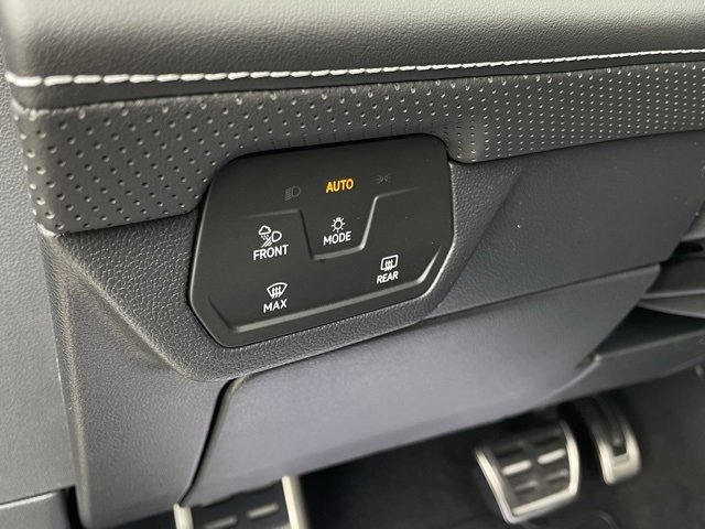 New 2025 Volkswagen Atlas Cross Sport SEL R-Line image 10