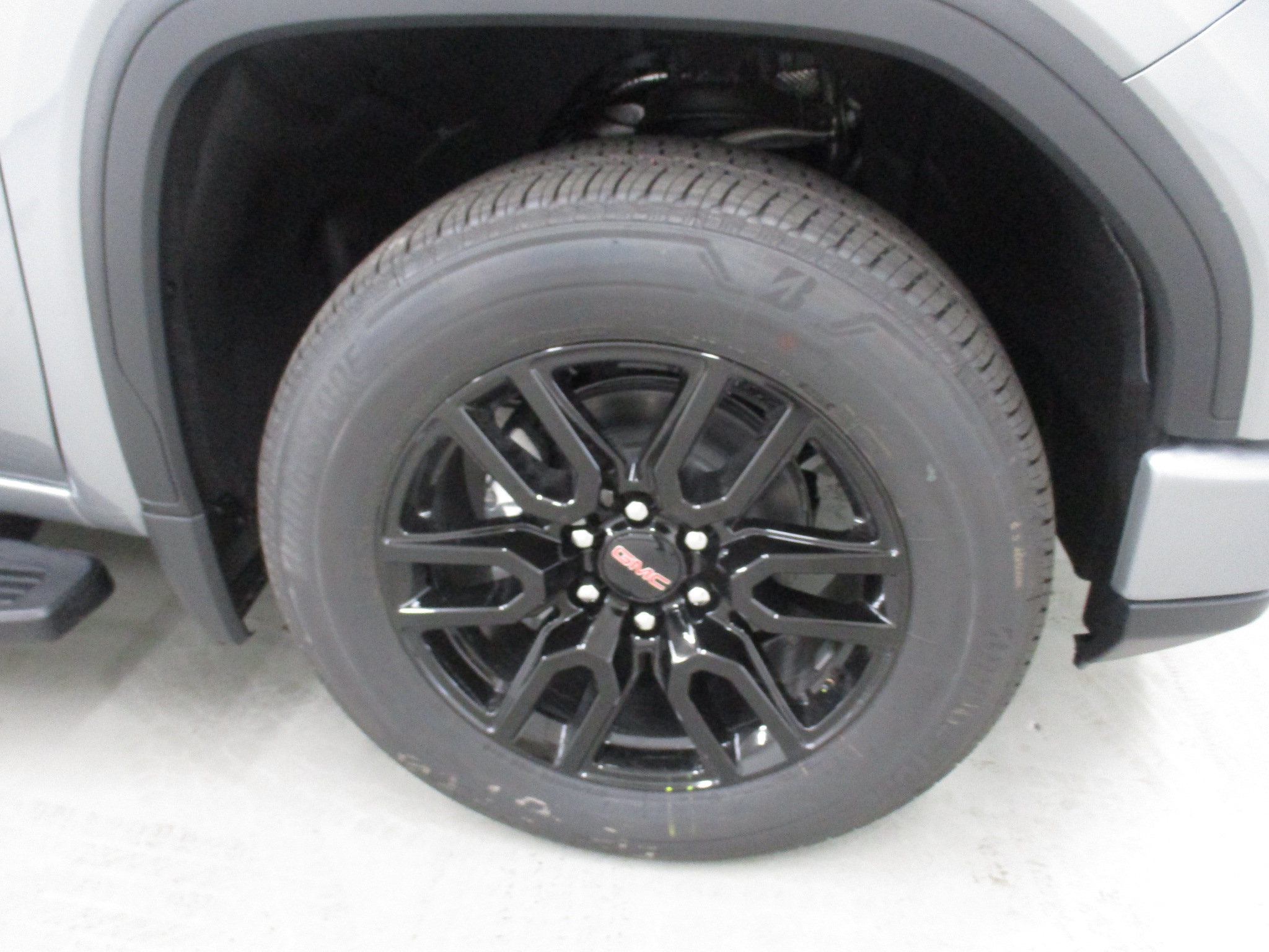New 2026 GMC Sierra 1500 Elevation w/ Elevation Premium Package AWD/4WD image 4